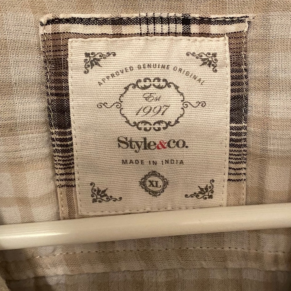Style & Co button up - Picture 3 of 5